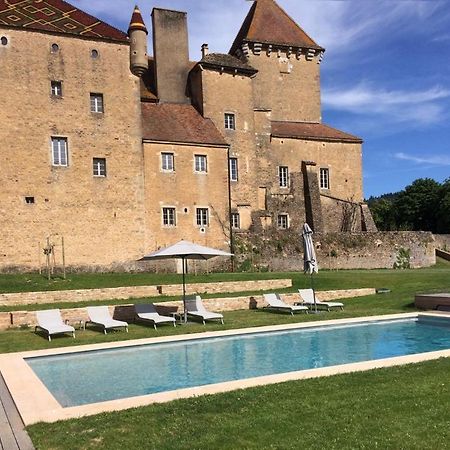 Chateau De Pierreclos Exteriör bild